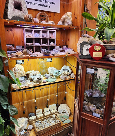 Crystals, Gems, Fossils and Mineral Specimens